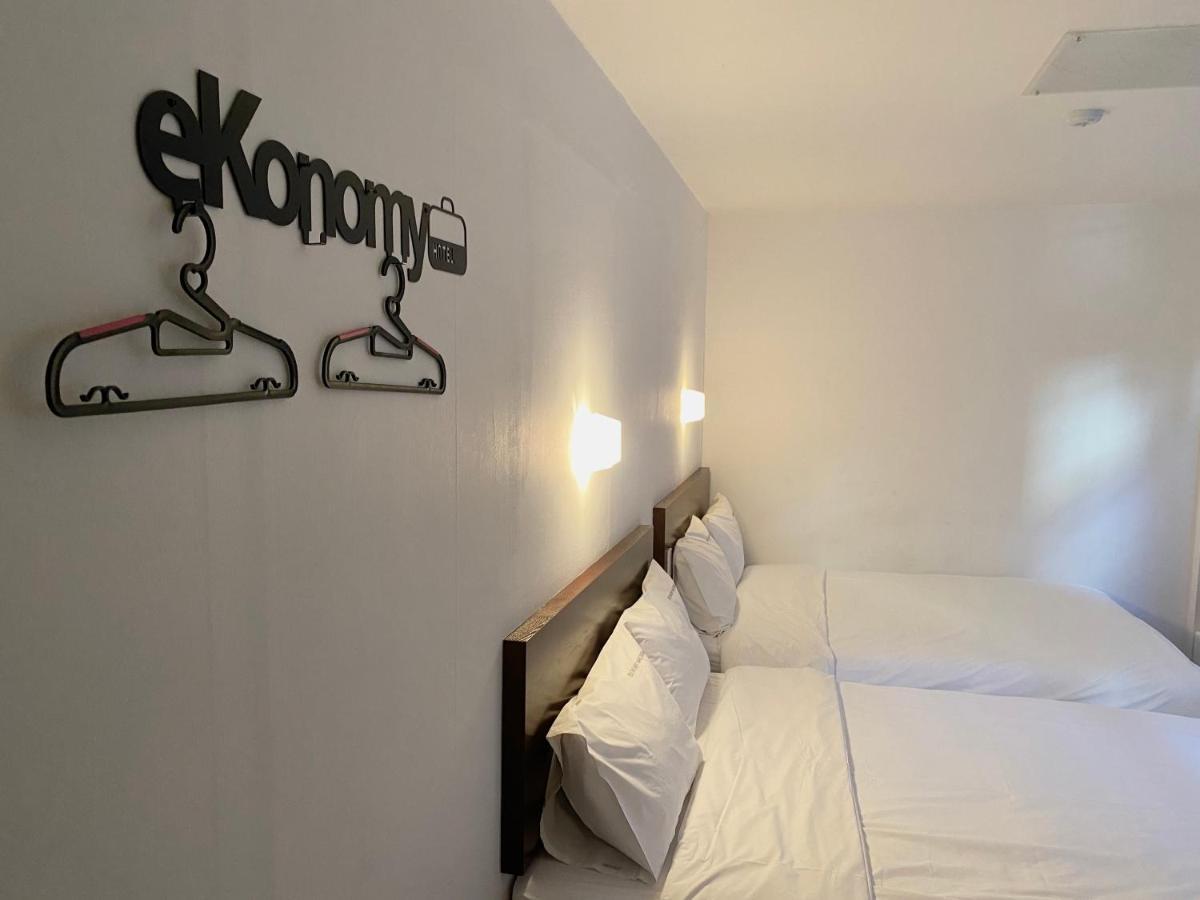 Ekonomy Haeundae Hostel Busan Esterno foto