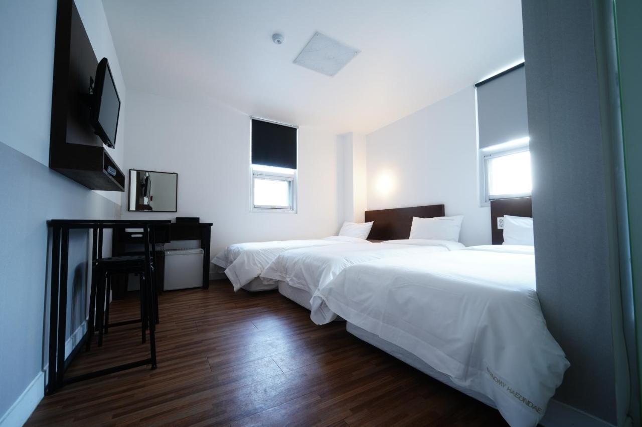 Ekonomy Haeundae Hostel Busan Esterno foto