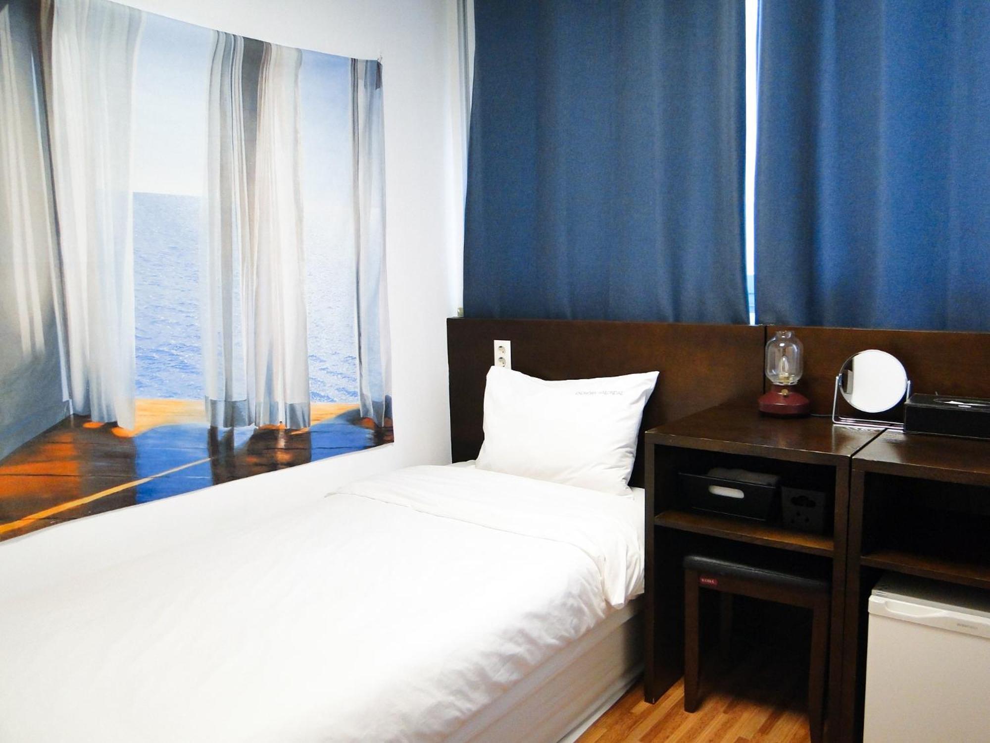 Ekonomy Haeundae Hostel Busan Esterno foto