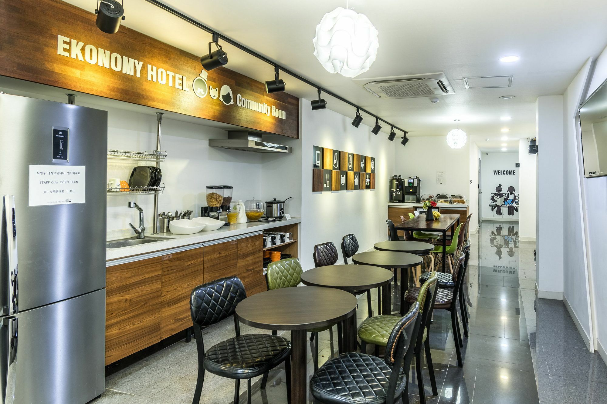 Ekonomy Haeundae Hostel Busan Esterno foto