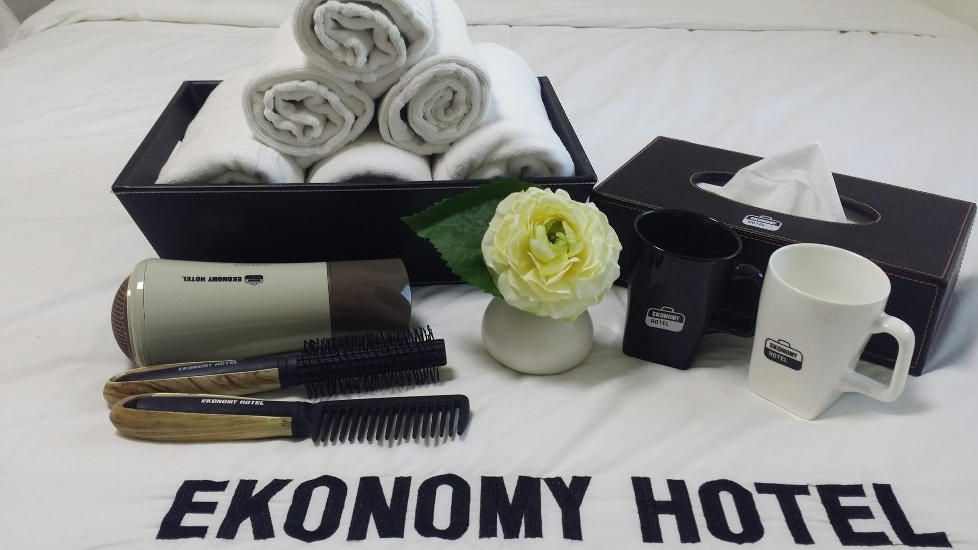 Ekonomy Haeundae Hostel Busan Esterno foto