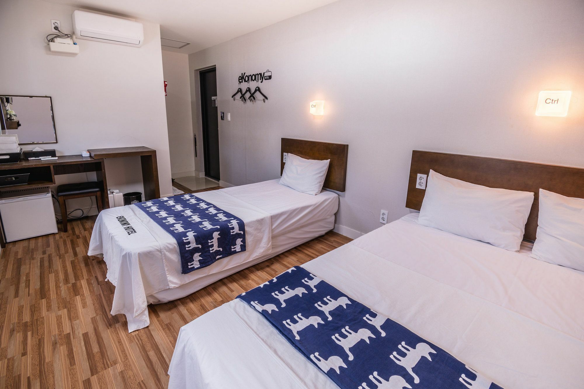 Ekonomy Haeundae Hostel Busan Esterno foto
